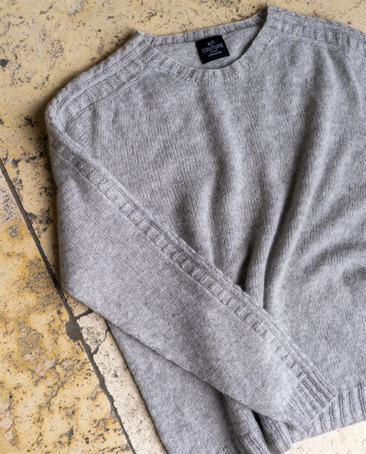 SANDOY BLUSE fra Kit Couture